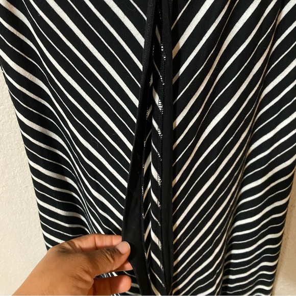 NEESHA ASYMMETRICAL STRIPED DRESS SIZE M/L EXCELLENT CONDITION - Picture 4 of 8